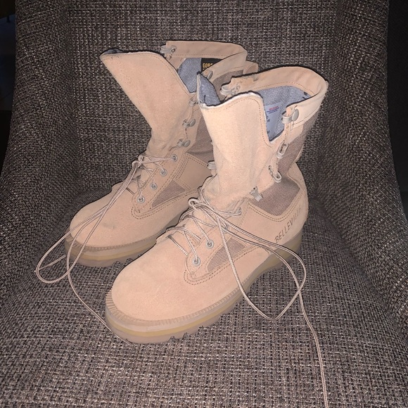 GORE-TEX BOOTS!!! - Picture 1 of 8